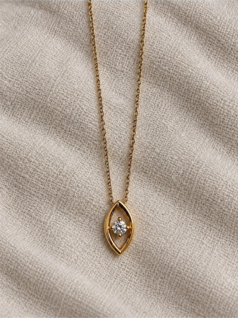 10K Yellow Gold Natural Diamond Accent Pendant Necklace – 18”